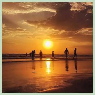HOW Campers - Instagram - Beach Sunset